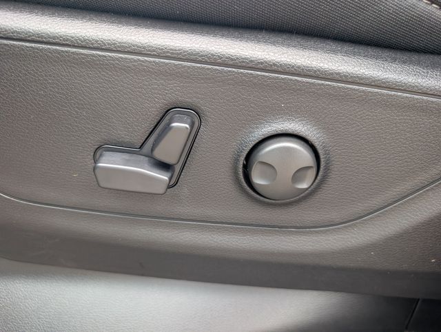 2026 Ram 1500 Big Horn photo 12