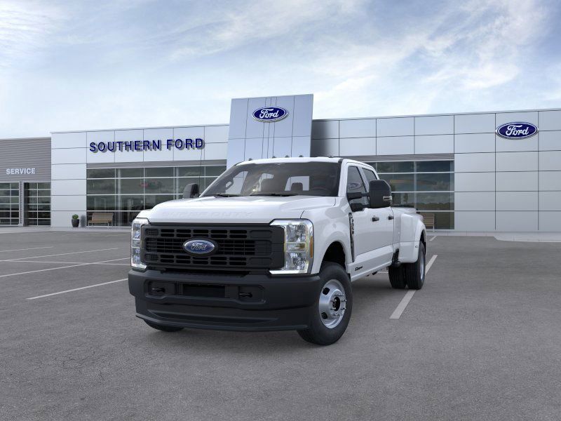 2026 Ford F-350 photo 2