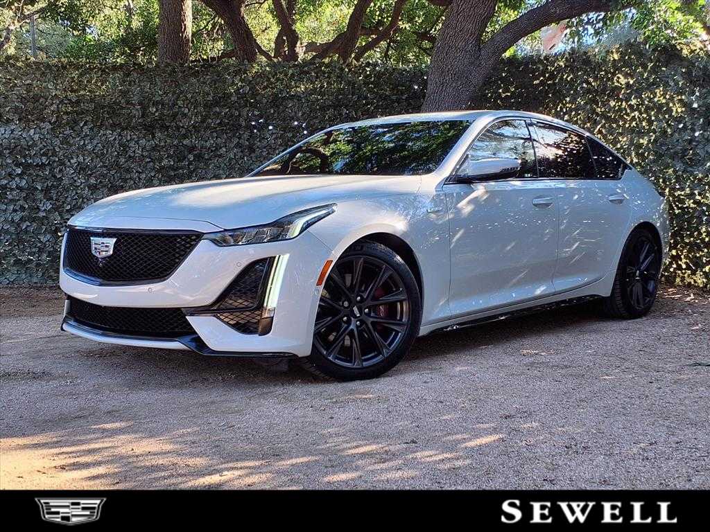 2022 Cadillac CT5 V-Series's photo