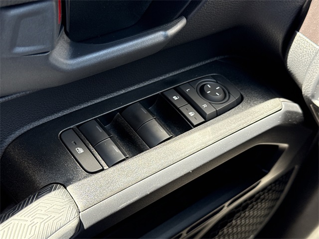 2025 Toyota 4Runner SR5 photo 14