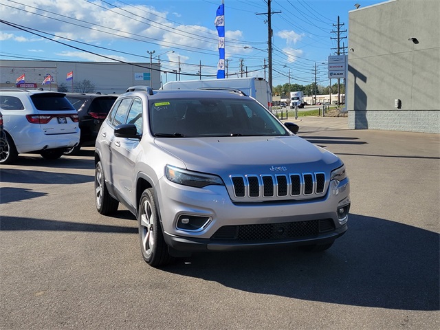 2022 Jeep Cherokee Limited photo 3