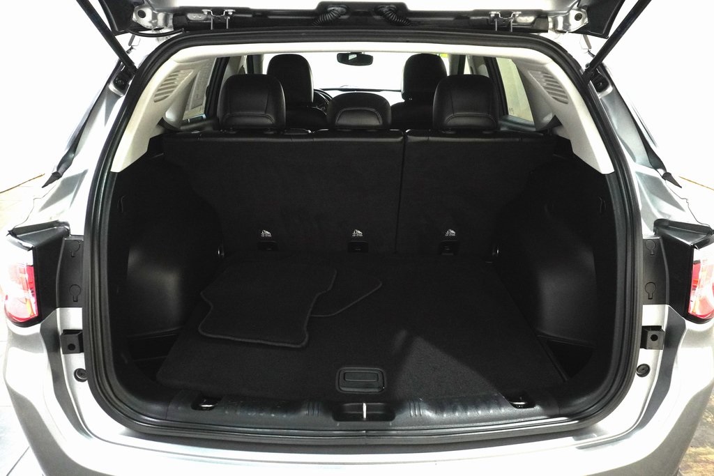 2018 Jeep Compass Limited photo 3