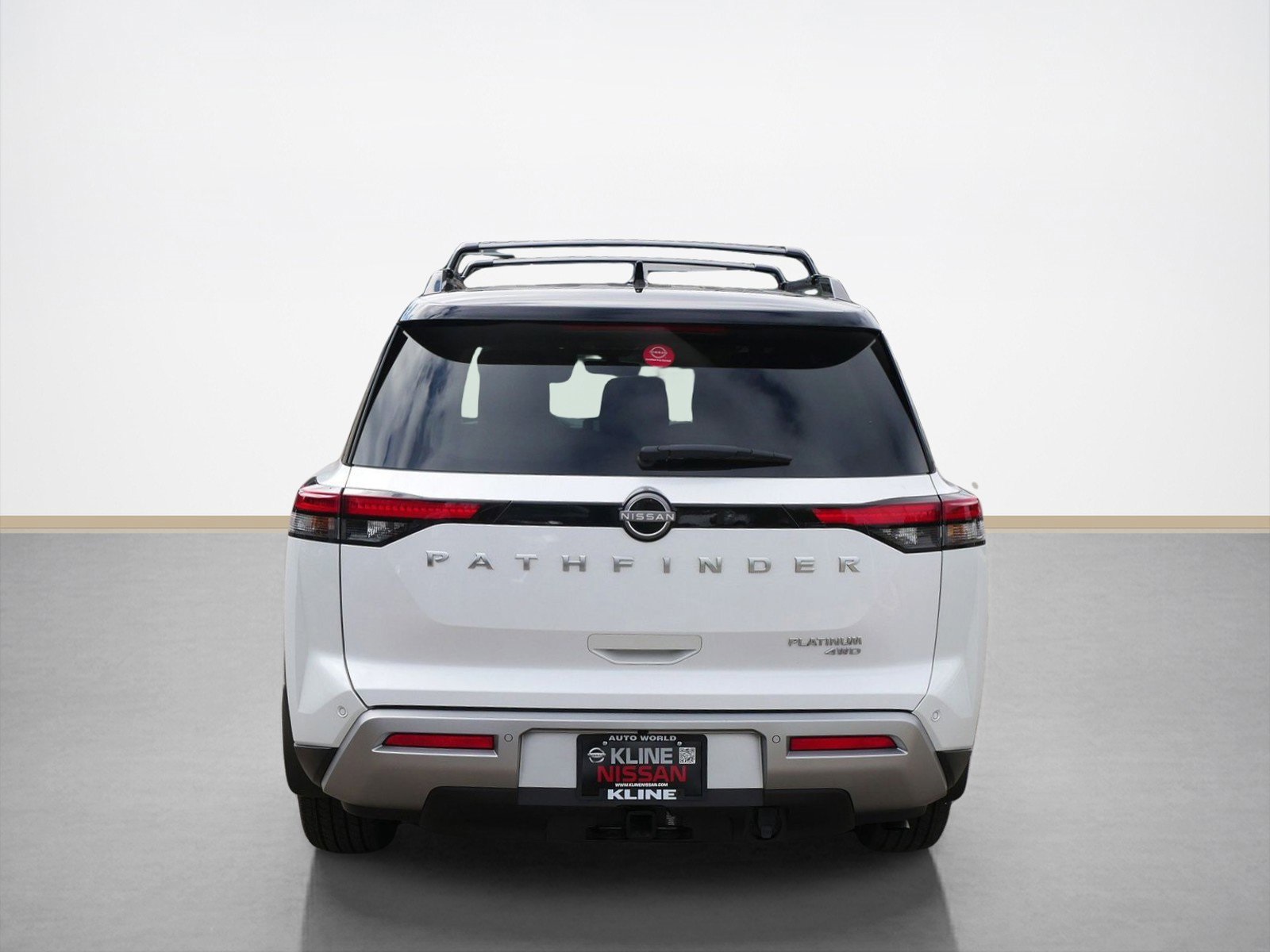 2025 Nissan Pathfinder Platinum photo 4