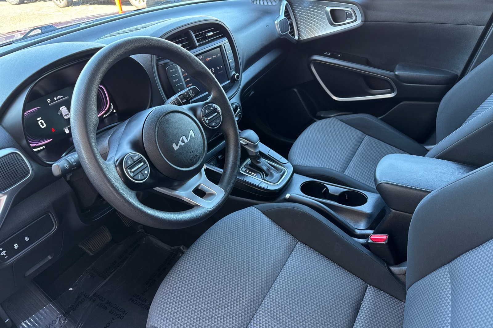 2023 Kia Soul LX photo 9