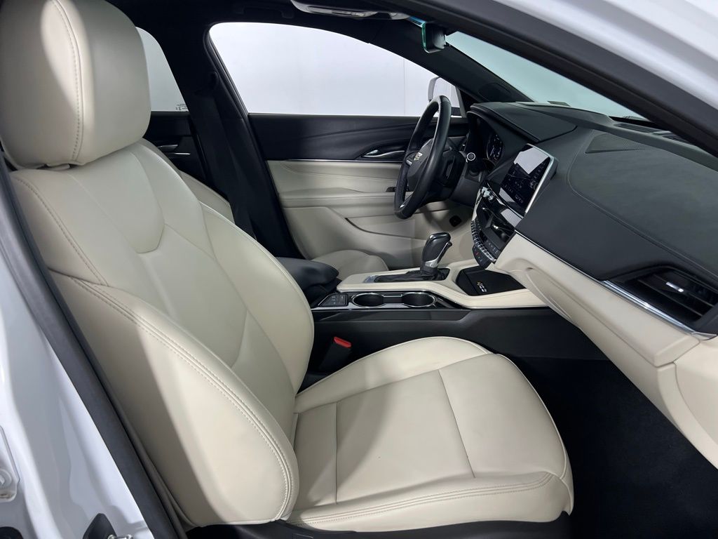 2024 Cadillac CT4 Luxury photo 28