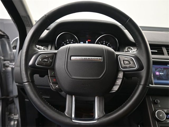 2018 Land Rover Range Rover Evoque SE photo 2