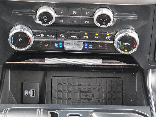 2023 Ford F-150 Raptor photo 15