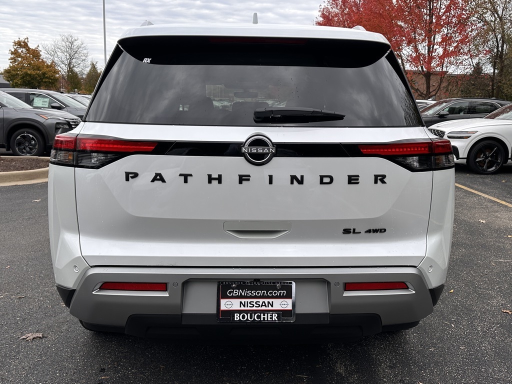 2025 Nissan Pathfinder SL photo 4