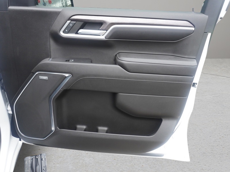 2022 Chevrolet Silverado 1500 LTZ photo 13
