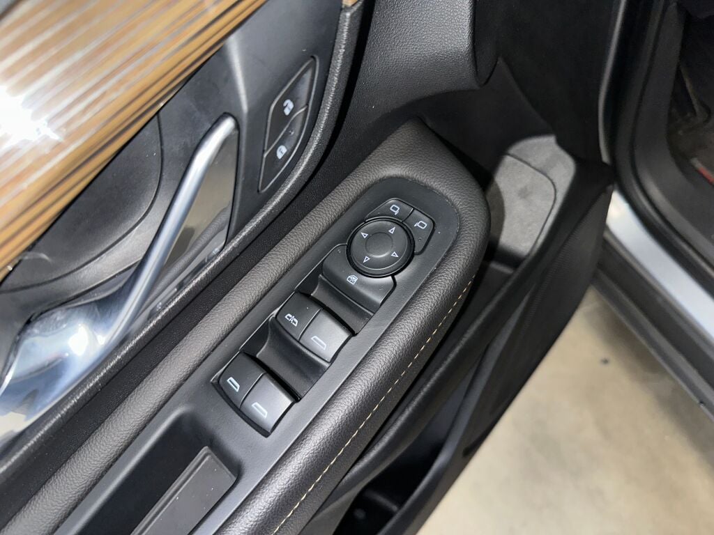 2020 Gmc Terrain SLE photo 3