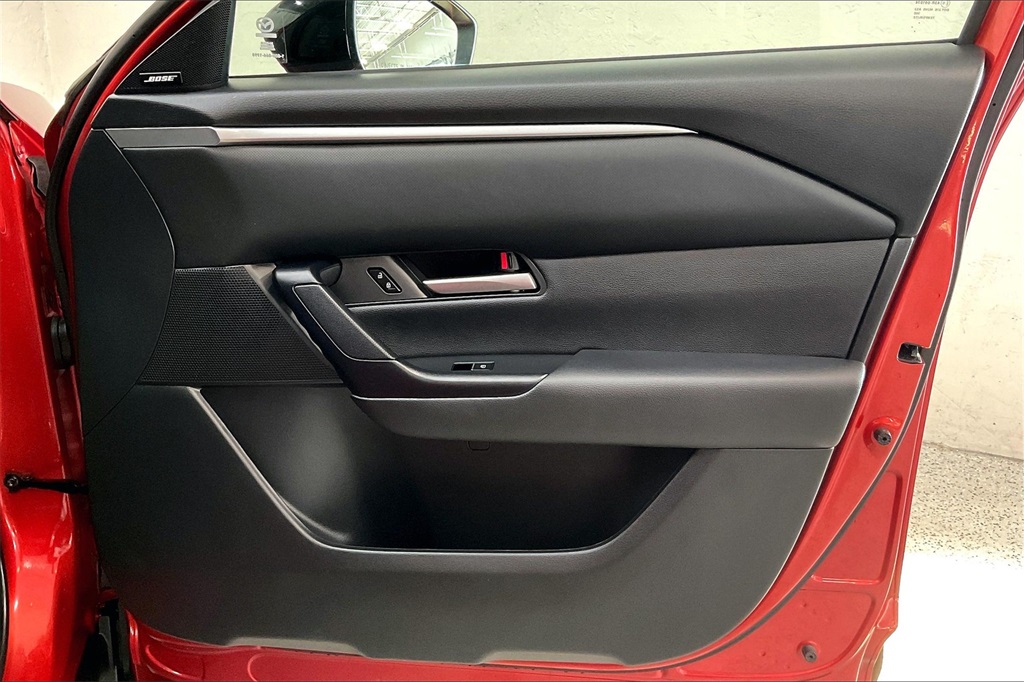 2025 MAZDA CX-50 - Image 23
