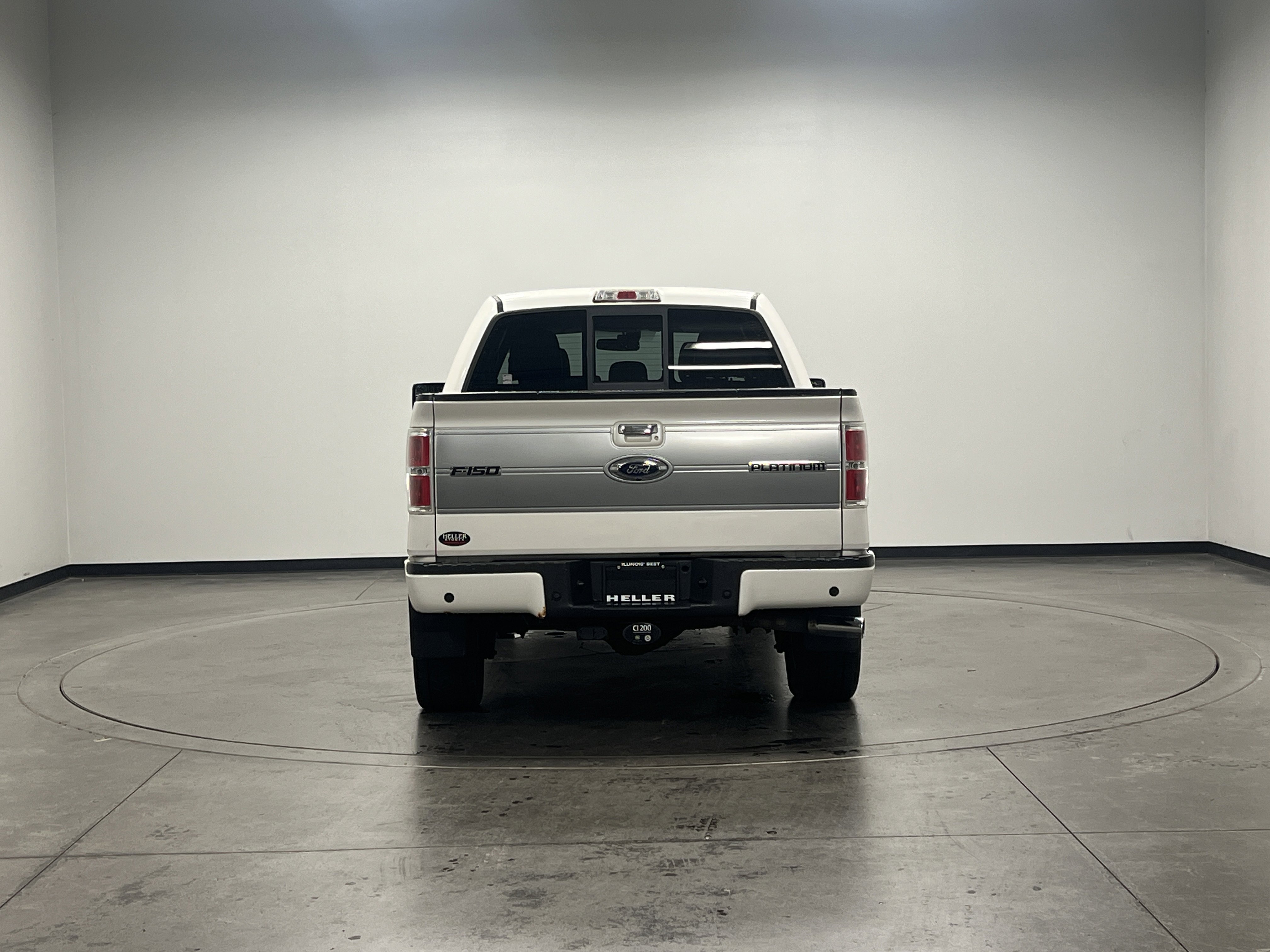 2013 Ford F-150 Platinum photo 4