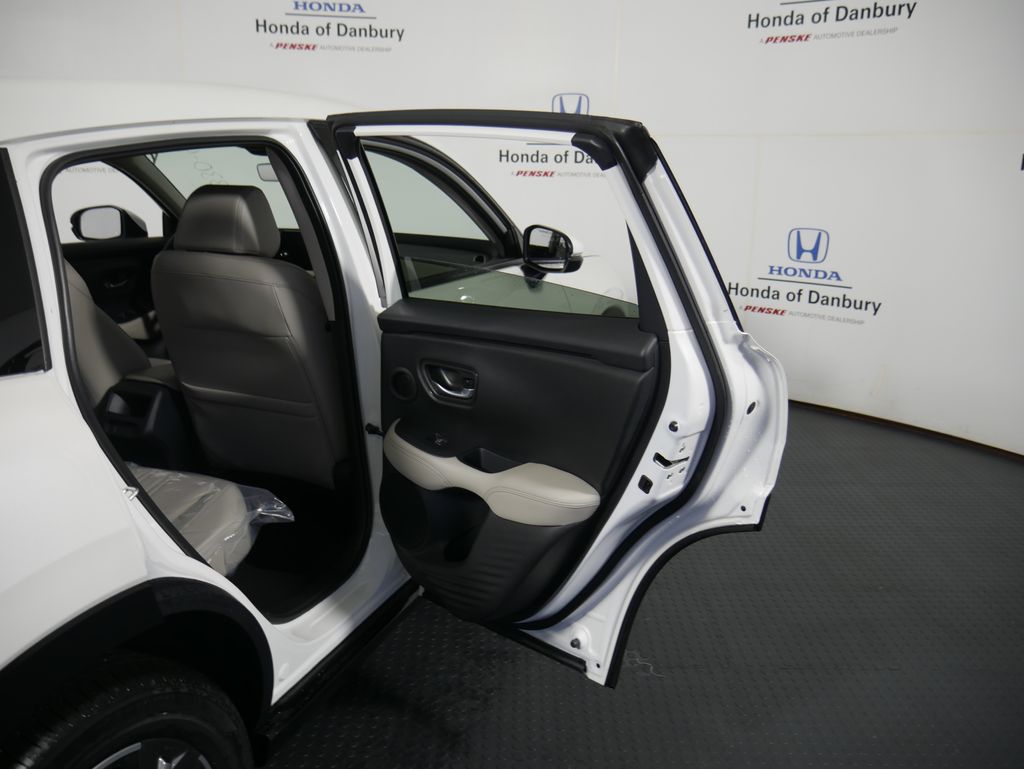 2026 Honda HR-V EX-L photo 4