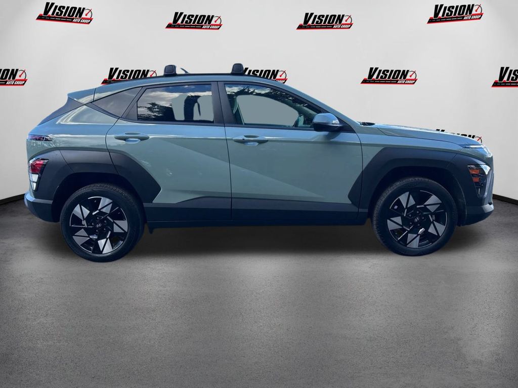 2024 Hyundai Kona SEL photo 4