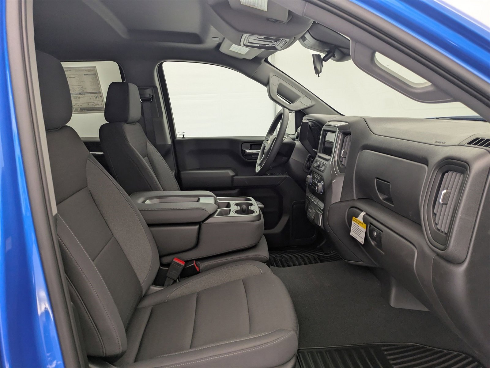 2025 Chevrolet Silverado 1500 Custom photo 23