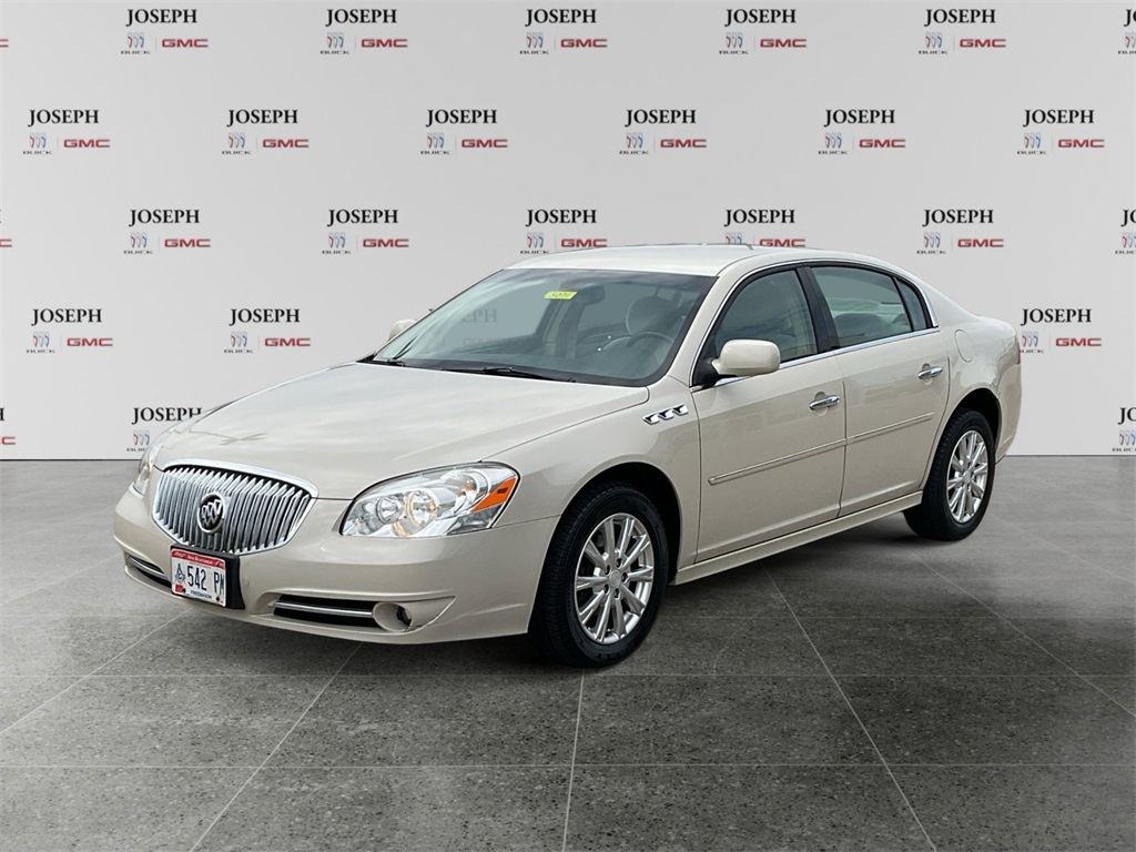 2011 Buick Lucerne CX photo 4