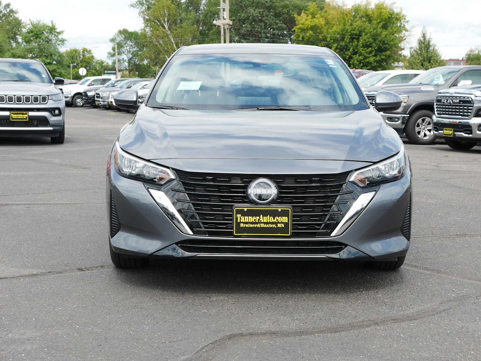 2025 Nissan Sentra SV photo 2