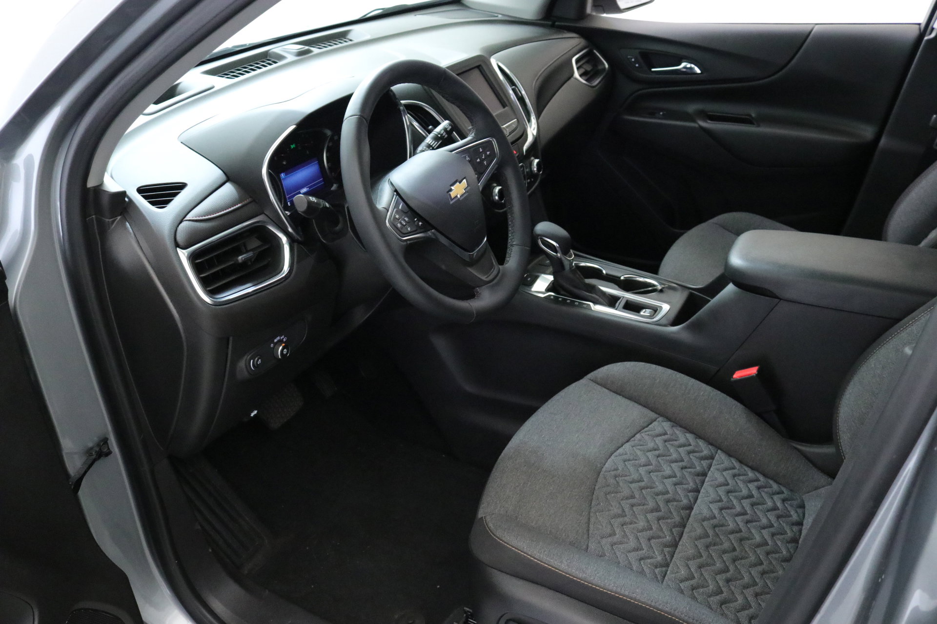 2024 Chevrolet Equinox LT photo 21