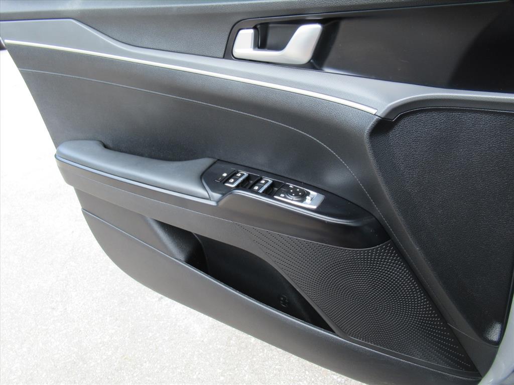 2022 Kia K5 GT-Line photo 26