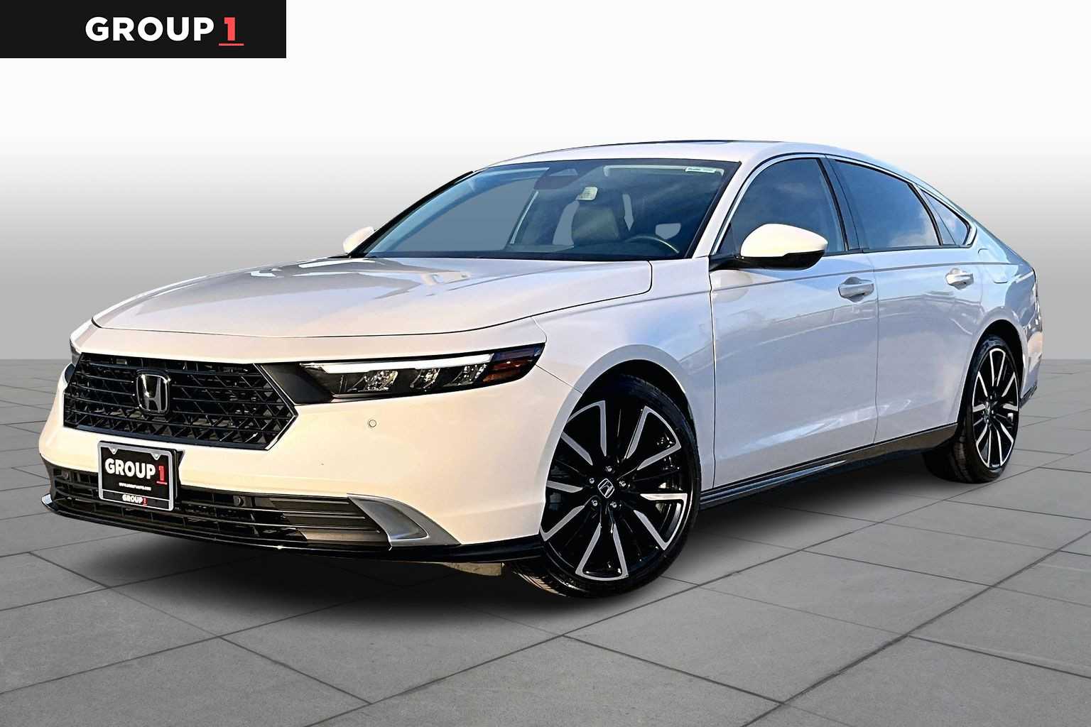 2025 Honda Accord Hybrid Touring's photo
