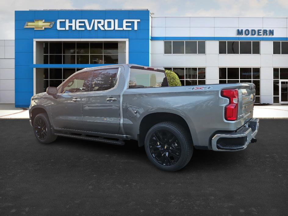 2026 Chevrolet Silverado 1500 LTZ photo 2