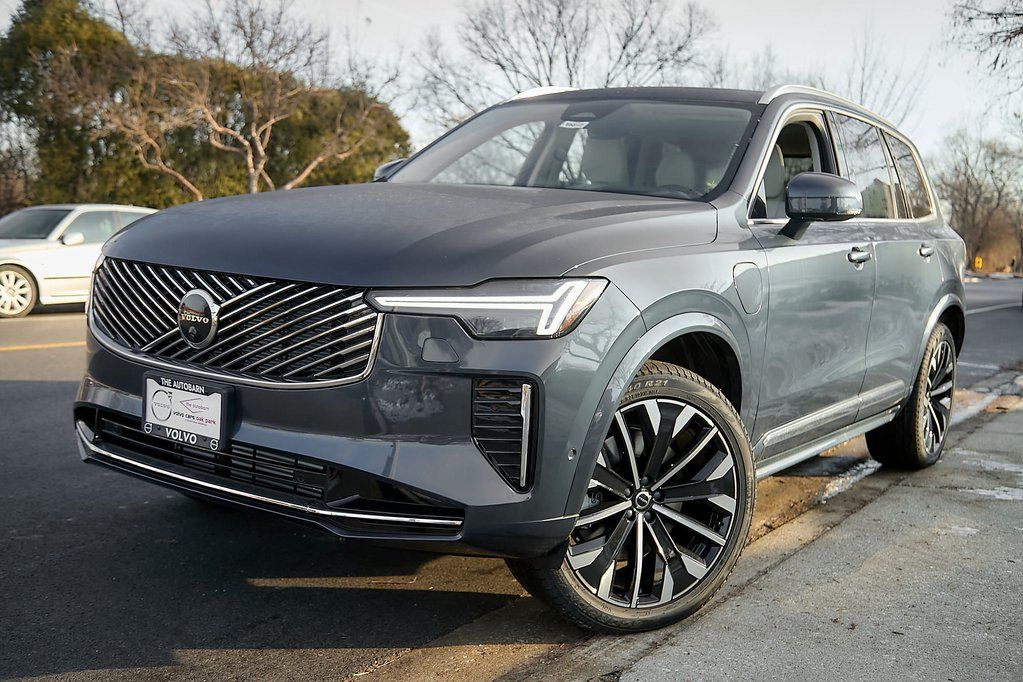 2026 VOLVO XC90 - Image 1