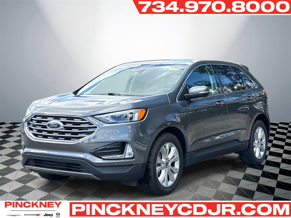 2023 Ford Edge Titanium's photo