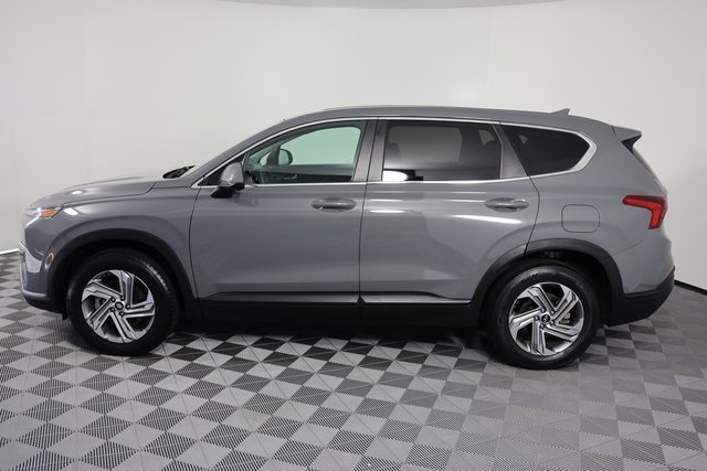 2022 Hyundai Santa Fe SE photo 3