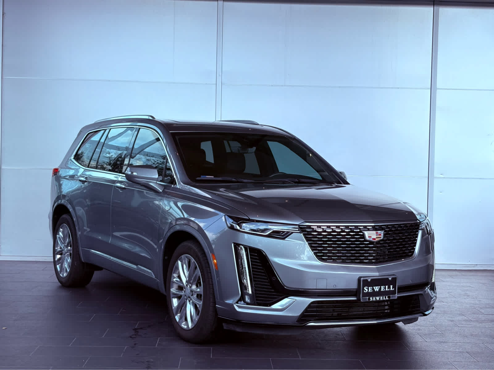 2023 Cadillac XT6 Premium Luxury photo 2