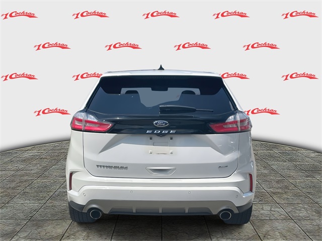 2021 Ford Edge Titanium photo 4