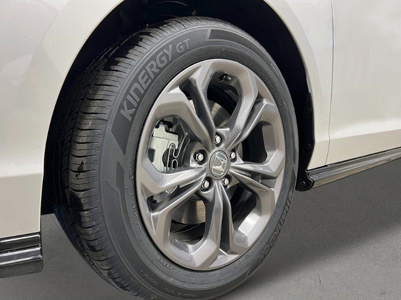 2025 Honda Accord Hybrid EX-L photo 8