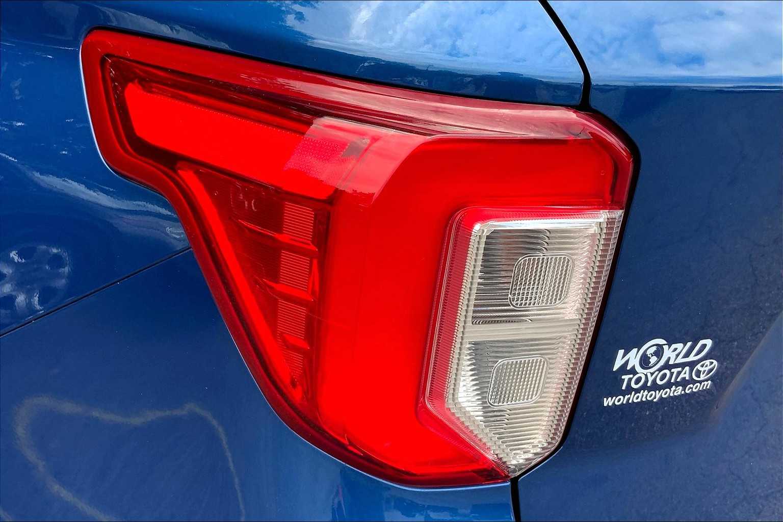 2021 Ford Explorer XLT photo 26