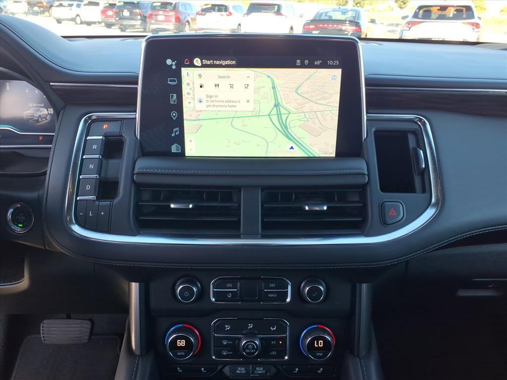 2023 Chevrolet Suburban LT photo 11