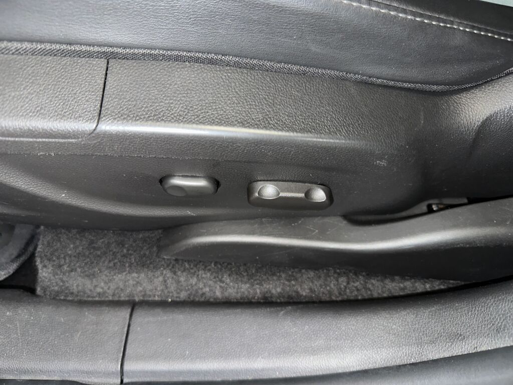 2020 Buick Encore Preferred photo 3