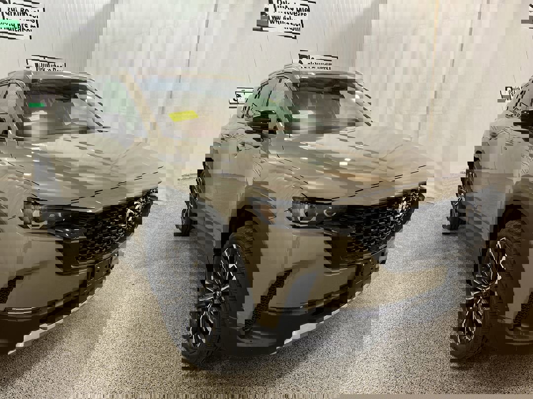 2025 Mazda CX-50 Premium's photo