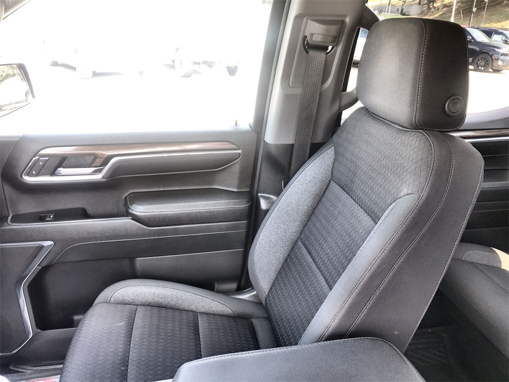 2023 Chevrolet Silverado 1500 RST photo 18