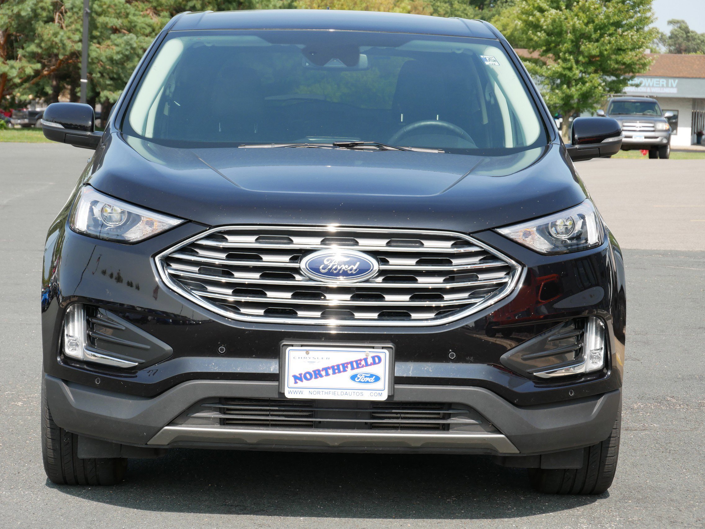 2024 Ford Edge Titanium photo 3