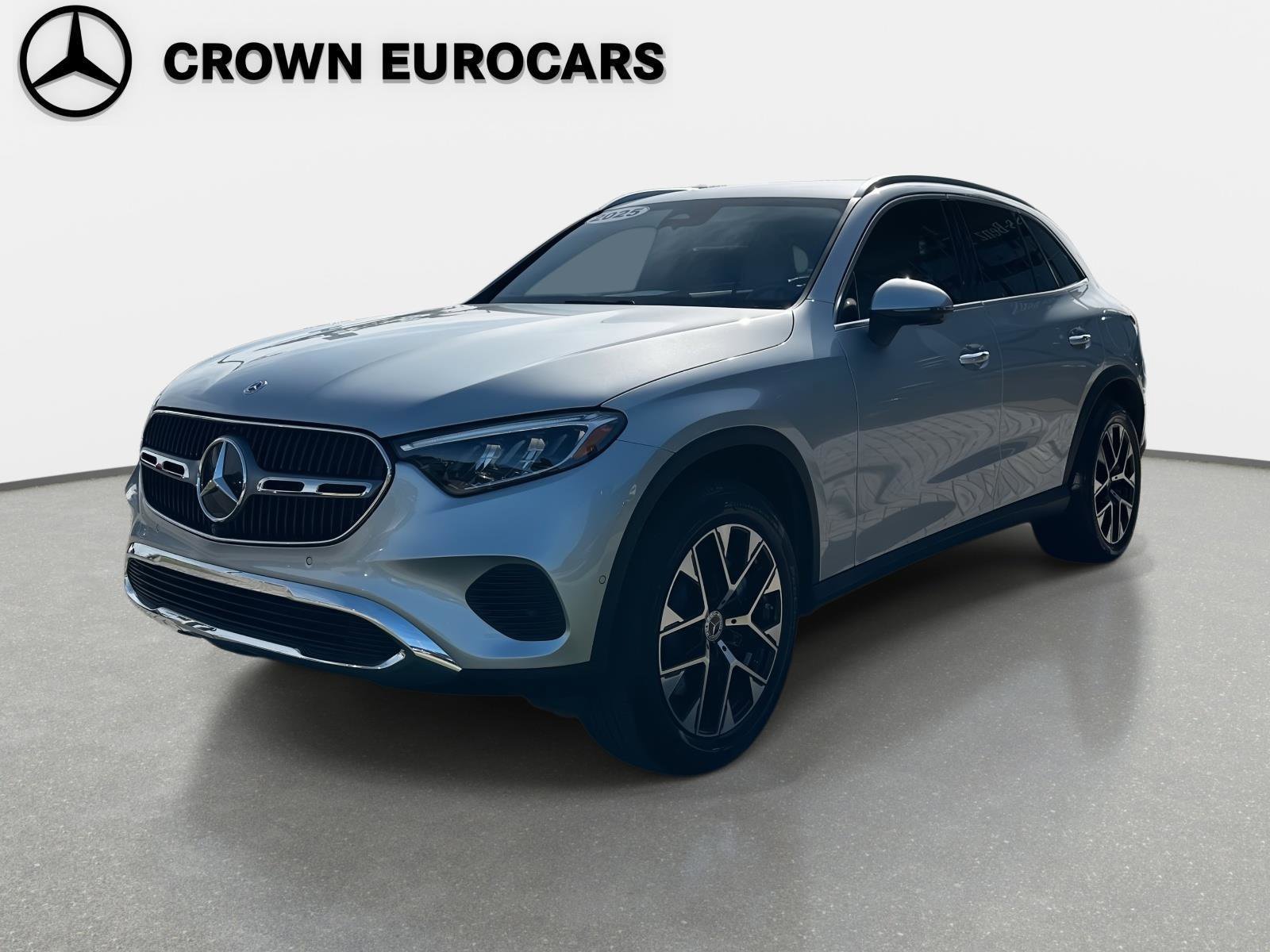 2025 Mercedes-Benz GLC Base's photo
