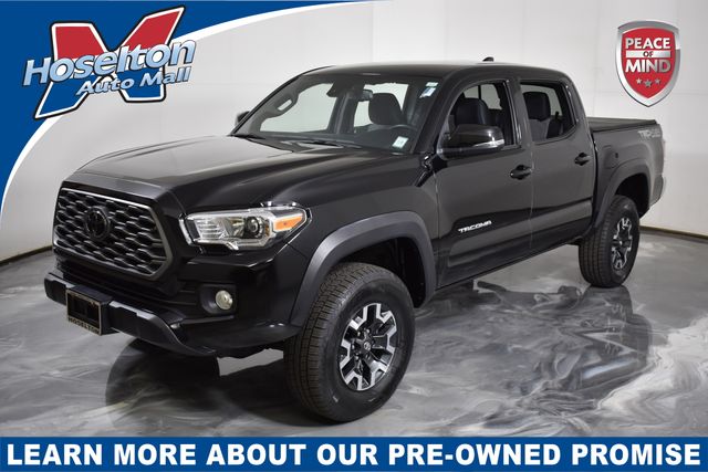 2023 Toyota Tacoma SR's photo