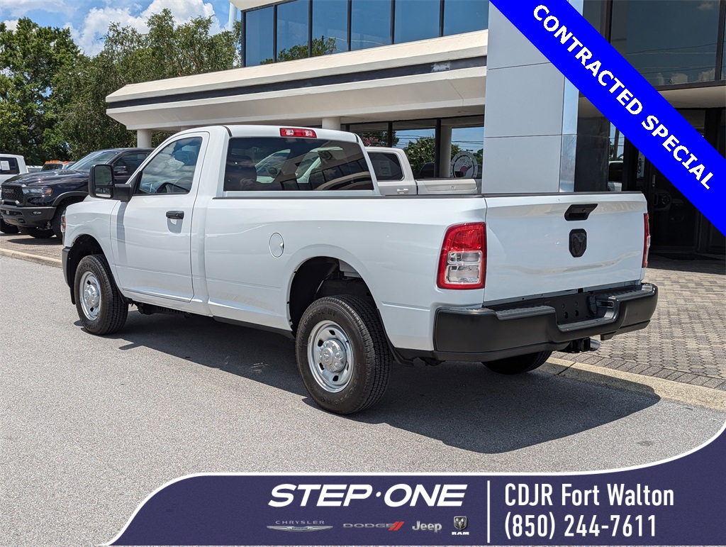 2023 Ram 2500 Tradesman photo 5