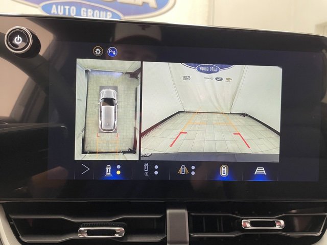2026 Chevrolet Equinox LT photo 4