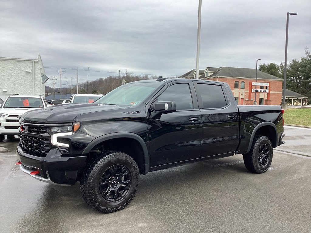 2023 Chevrolet Silverado 1500 ZR2's photo