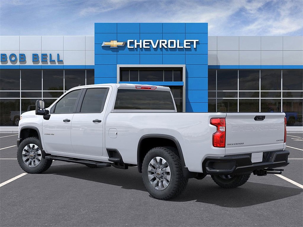 2026 Chevrolet Silverado 2500HD Custom photo 3