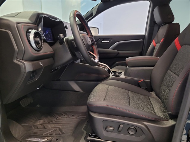 2024 Chevrolet Colorado Z71 photo 4