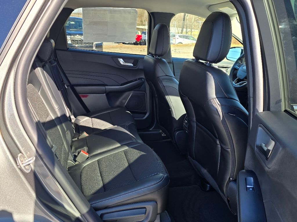 2025 Ford Escape Plug-In Hybrid photo 15
