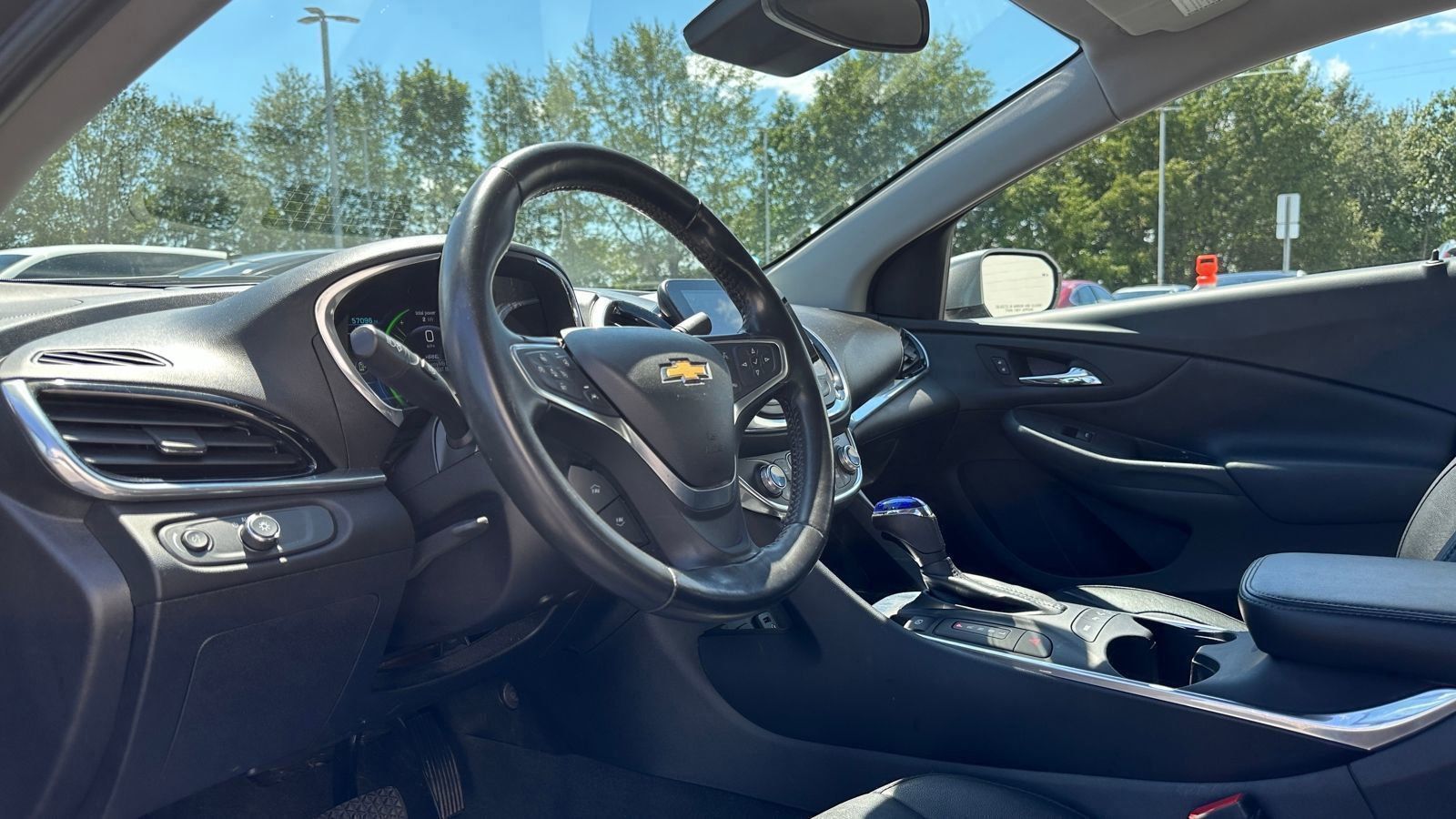 2018 Chevrolet Volt Premier photo 26