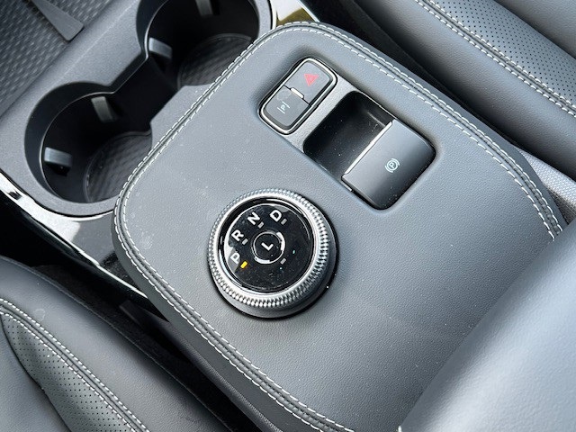 2024 Ford Mustang Mach-E Premium photo 23