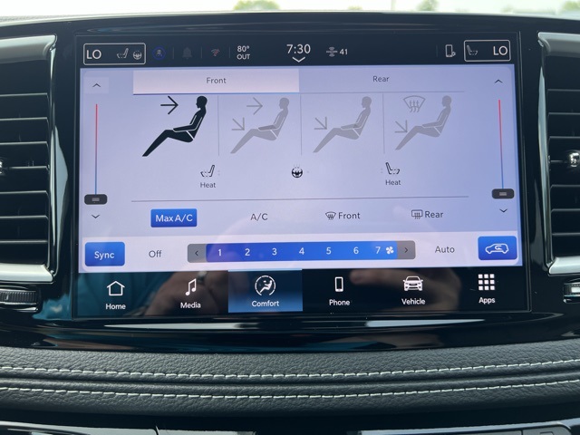 2026 Chrysler Pacifica photo 10