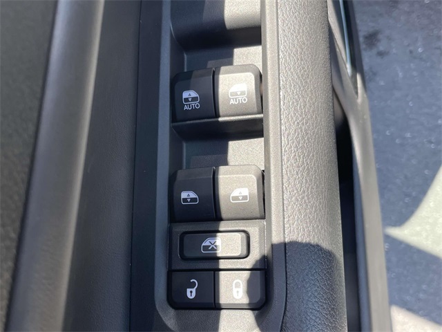 2025 Jeep Compass Latitude photo 16