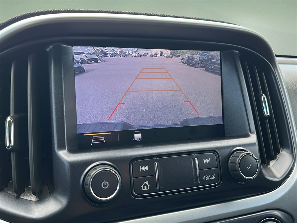 2022 Chevrolet Colorado LT photo 11